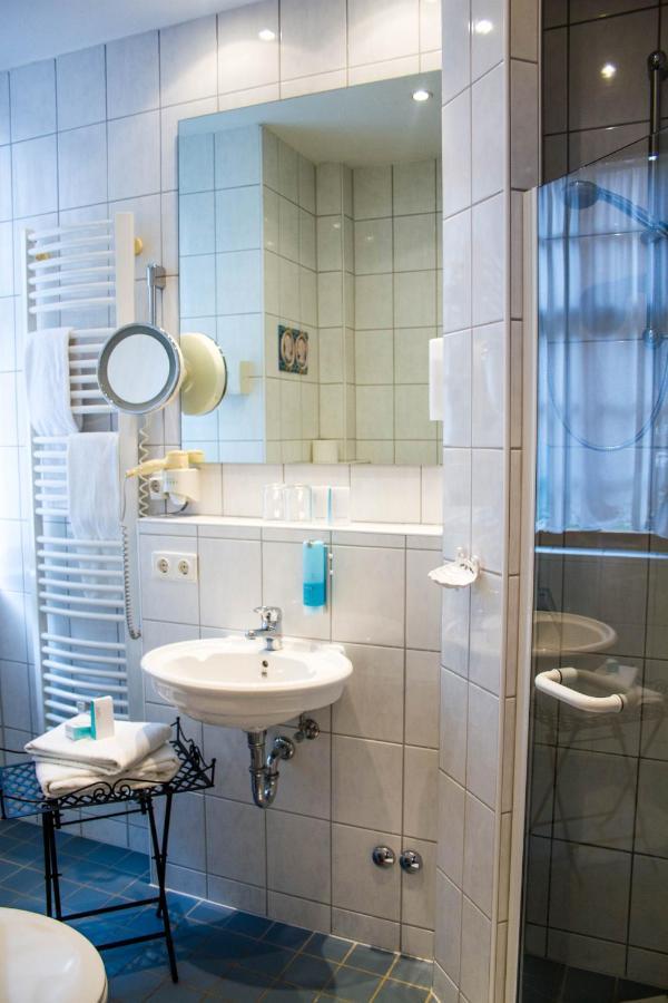 Hotel Vier Jahreszeiten Фольках Экстерьер фото